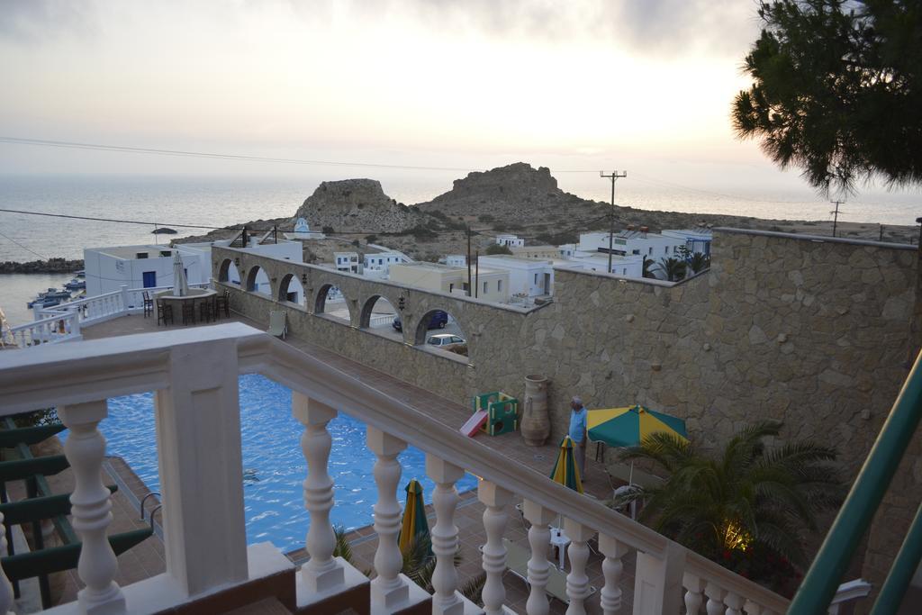 Hotel Finiki View Buitenkant foto