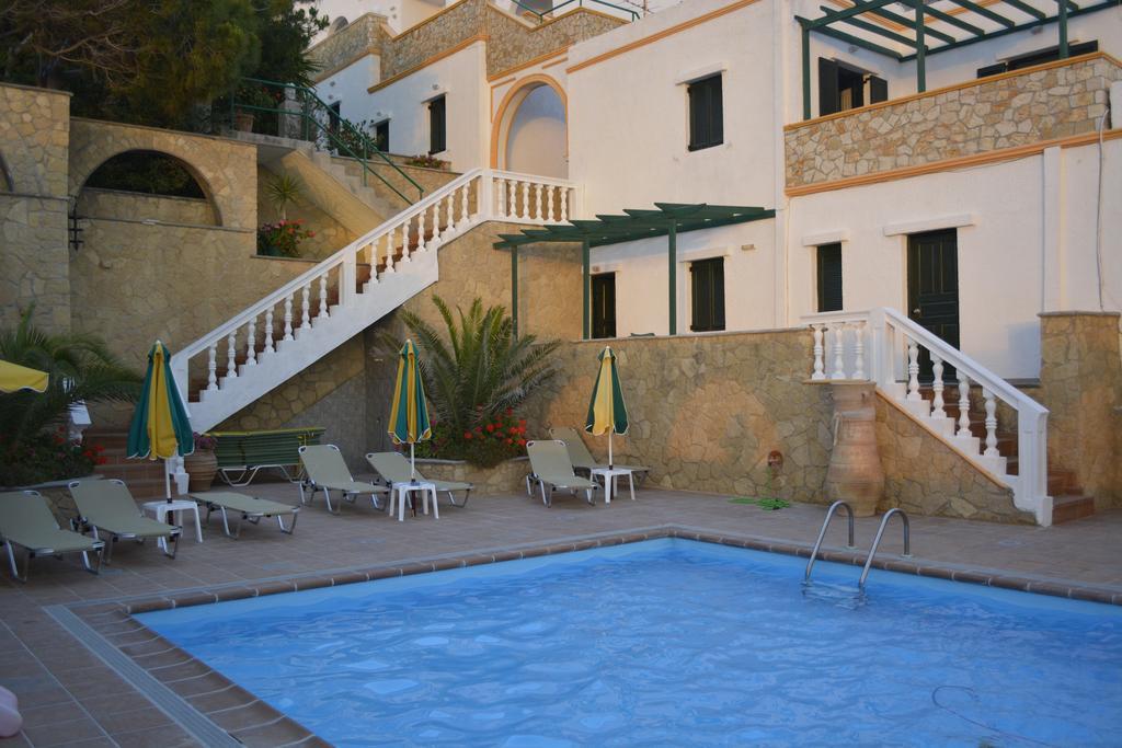 Hotel Finiki View Buitenkant foto