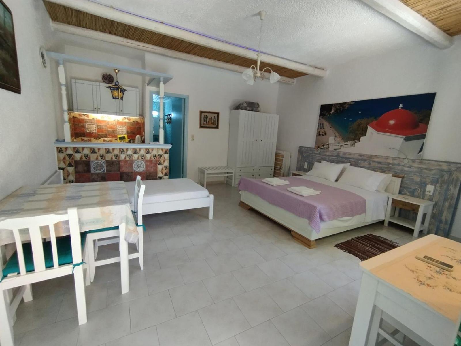 Hotel Finiki View Buitenkant foto
